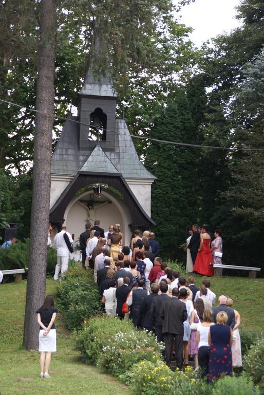 Penzion U Cerneho Potoka Nová Lhota Dış mekan fotoğraf